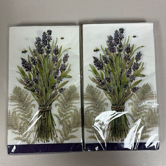 Fresh Lavender Floral Bouquet White Purple Set of 15 x 2 Guest Size Napkins - Picture 1 of 5